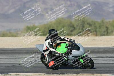 media/Dec-01-2025-Moto Forza (Mon) [[2daa91e15f]]/1-Advanced Group/Session 4 Turn 9/